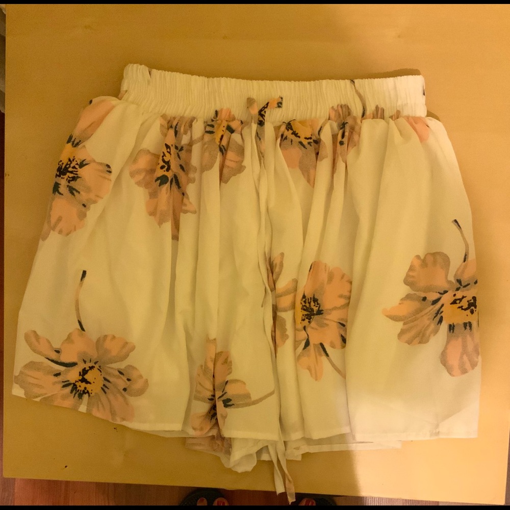 Skirt short